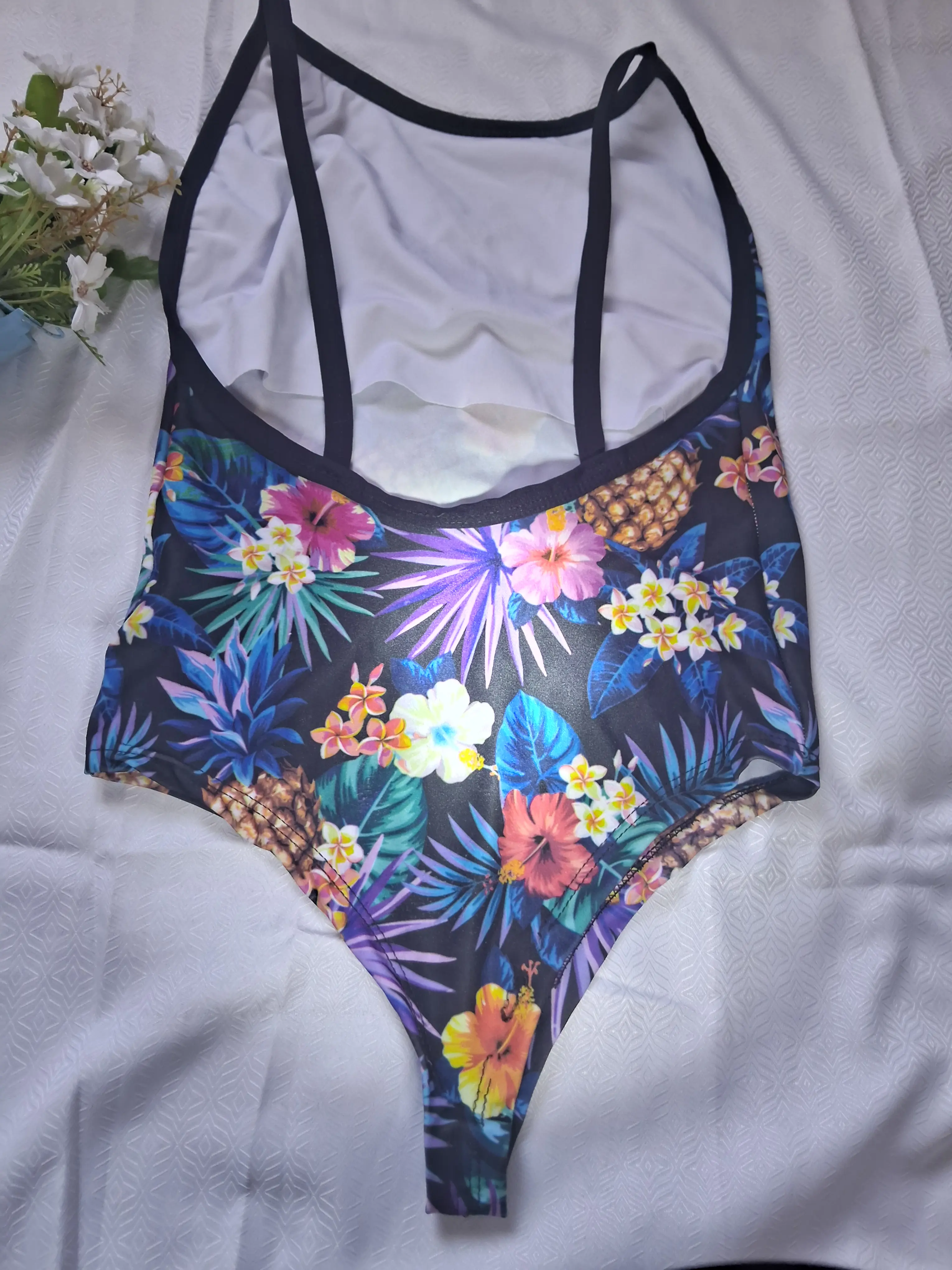 Body Estampa Floral Tropical Variado costas